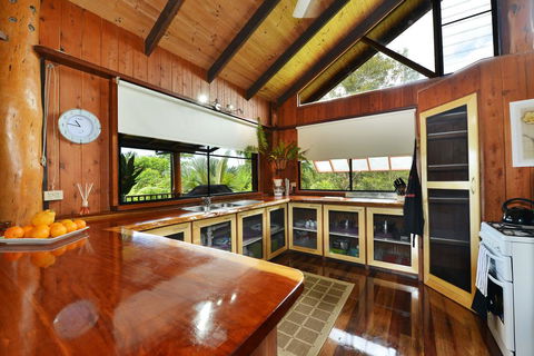 Tea Tree Cottage - Dalby Accommodation 0