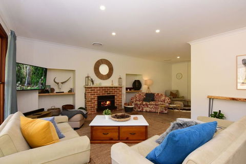 The Ambers - Comfortable Family Getaway! - Dalby Accommodation 3
