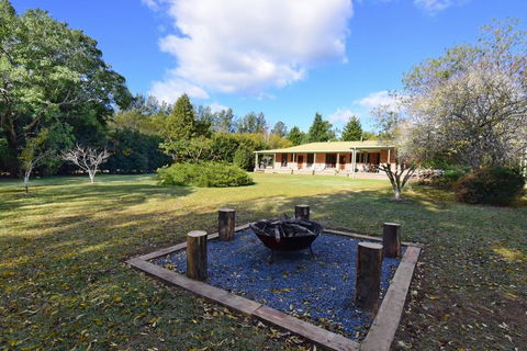 The Ambers - Comfortable Family Getaway! - Dalby Accommodation 0
