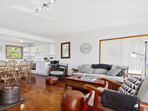 The Batch - Funky And Fun - Dalby Accommodation 3