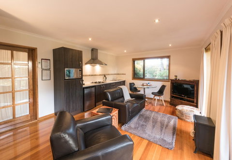 Parnella Kettering - Dalby Accommodation 2
