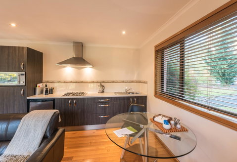 Parnella Kettering - Dalby Accommodation 4