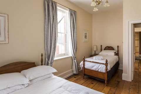 Grand Old Duke - Dalby Accommodation 1