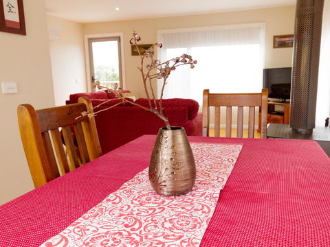 Catherine Lodge Farm Gate Cottages - Dalby Accommodation 8