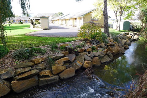 Willaway Motel Apartments - Dalby Accommodation 11