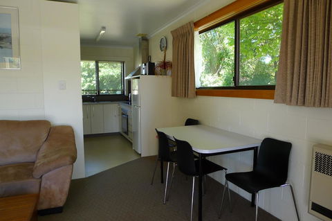 Willaway Motel Apartments - Dalby Accommodation 15