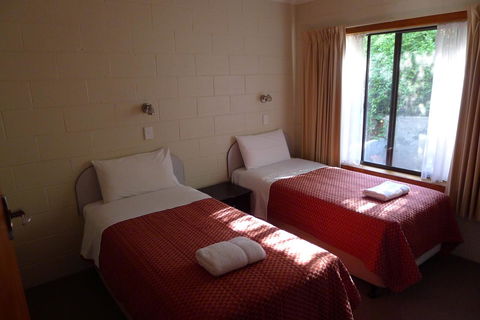 Willaway Motel Apartments - Dalby Accommodation 13