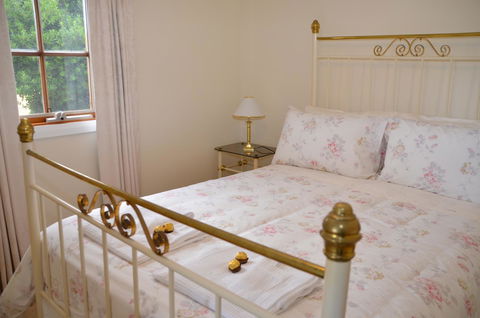 Buttons Cottage For Canyon & Rain Forest Walks With In House Dining - Dalby Accommodation 19