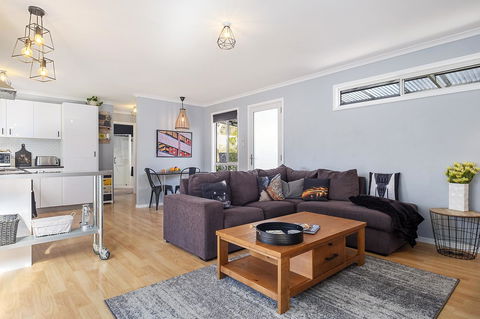 Three Beaches - Dalby Accommodation 11
