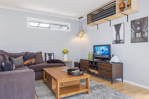 Three Beaches - Dalby Accommodation 10