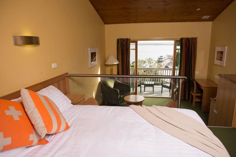 Strahan Village - Dalby Accommodation 15