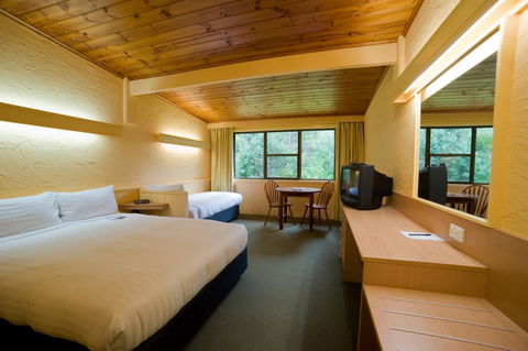 Strahan Village - Dalby Accommodation 38