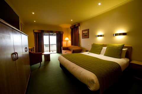 Strahan Village - Dalby Accommodation 22