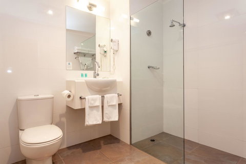 Beachfront Bicheno - Dalby Accommodation 23