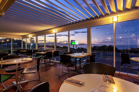 Beachfront Bicheno - Dalby Accommodation 38