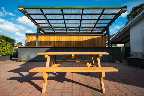 Beachfront Bicheno - Dalby Accommodation 44