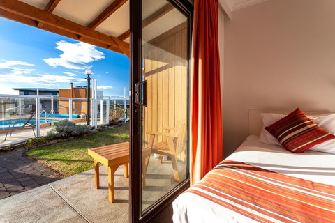 Beachfront Bicheno - Dalby Accommodation 4