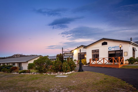 Beachfront Bicheno - Dalby Accommodation 41