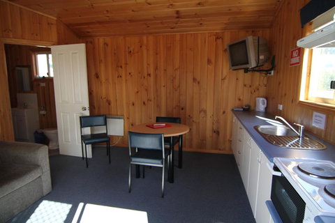 Bicheno East Coast Holiday Park - Dalby Accommodation 7