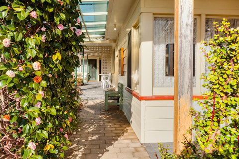 Wintersun Gardens Motel - Dalby Accommodation 22
