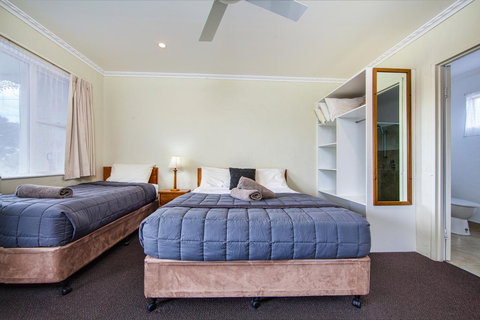 Wintersun Gardens Motel - Dalby Accommodation 2