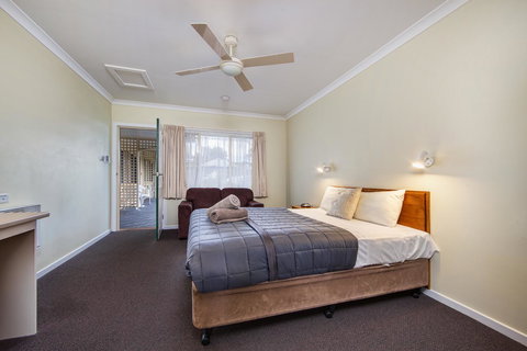 Wintersun Gardens Motel - Dalby Accommodation 44