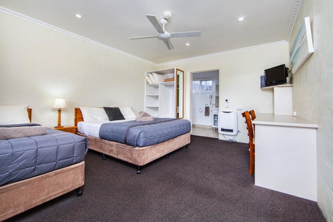 Wintersun Gardens Motel - Dalby Accommodation 39
