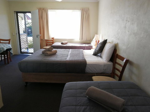 Wintersun Gardens Motel - Dalby Accommodation 12