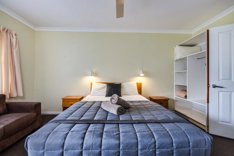 Wintersun Gardens Motel - Dalby Accommodation 1