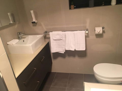 Harvey House - Dalby Accommodation 6