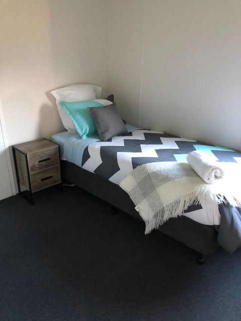 Harvey House - Dalby Accommodation 18