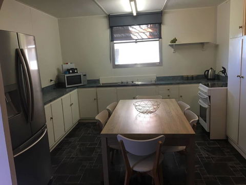 Harvey House - Dalby Accommodation 20