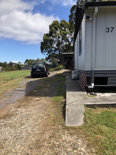 Harvey House - Dalby Accommodation 3