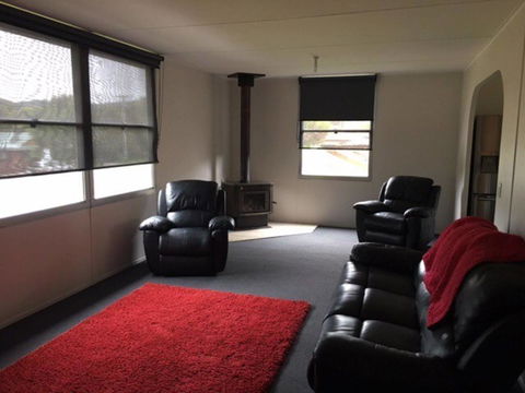 Harvey House - Dalby Accommodation 12