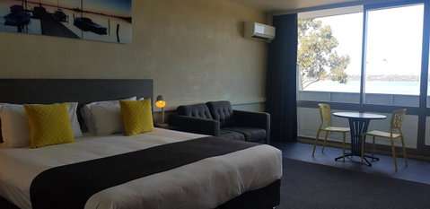 Bayside Hotel - Dalby Accommodation 8