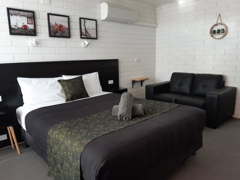 Anchor Wheel Motel - Dalby Accommodation 3