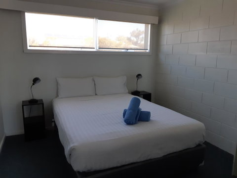 Anchor Wheel Motel - Dalby Accommodation 4
