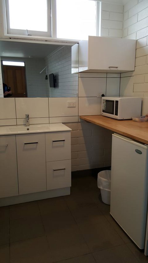 Anchor Wheel Motel - Dalby Accommodation 18