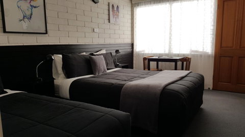 Anchor Wheel Motel - Dalby Accommodation 12