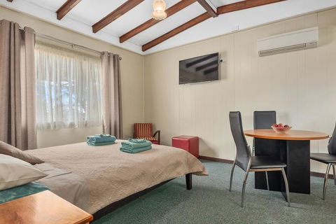 Green Views - Dalby Accommodation 0