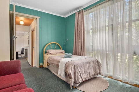 Green Views - Dalby Accommodation 3