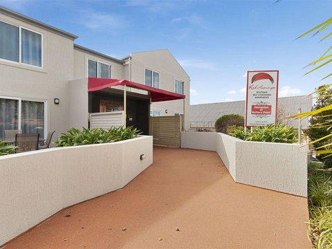 Battery Point Apartment With Car Park - Dalby Accommodation 2