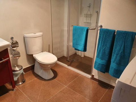 Battery Point Apartment With Car Park - Dalby Accommodation 16