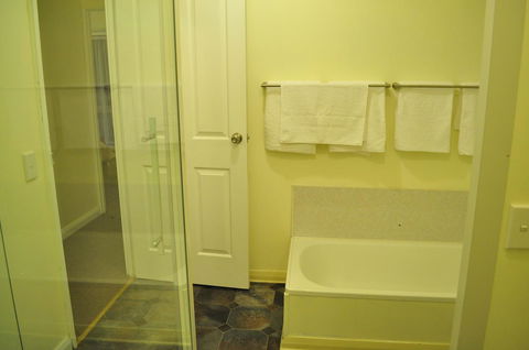 GreenGate Cottages - Dalby Accommodation 27