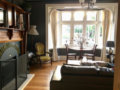 Cygnet Old Bank - Dalby Accommodation 38