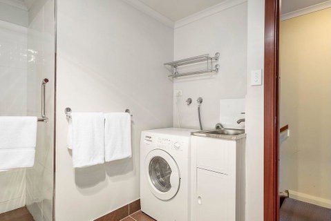 Apartment 104 - Dalby Accommodation 13