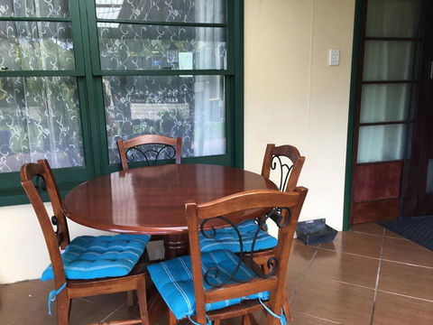 Blue Wren Bungalow - Dalby Accommodation 1