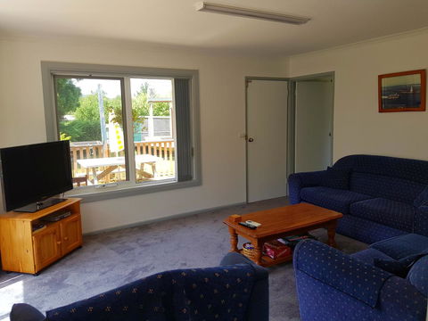 Regatta Point Tavern & Holiday Villas - Dalby Accommodation 29