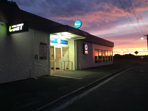 Regatta Point Tavern & Holiday Villas - Dalby Accommodation 9
