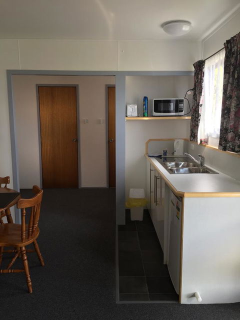 Regatta Point Tavern & Holiday Villas - Dalby Accommodation 15